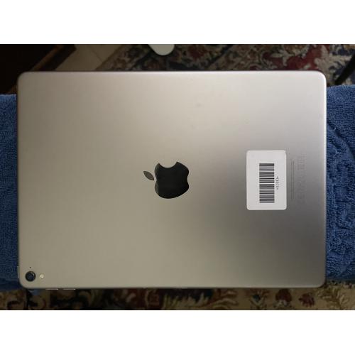 Apple iPad Pro. 256GB, Wi-Fi, 9.7 in - Silver- A1673