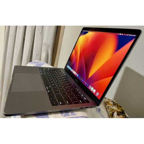 Apple MacBook Pro 13" A1989 2018 i7-8559U 16GB RAM 256GB SSD - Touch Bar + ID