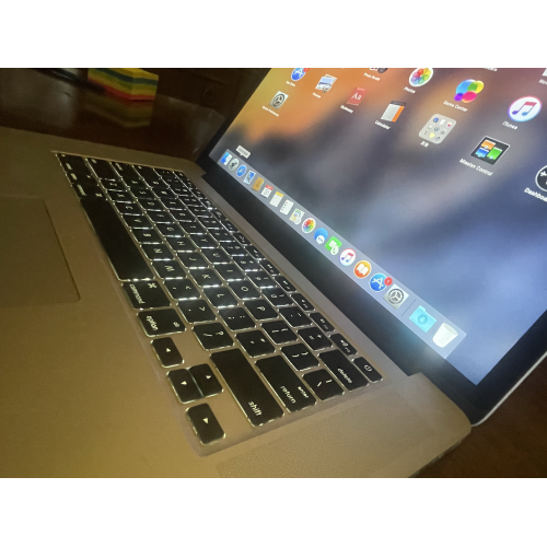  Apple MacBook Pro 15" A1398 2015 i7-4th Gen 2.2Ghz 16GB RAM 256GB SSD
