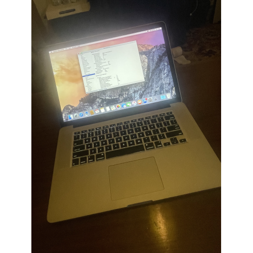  Apple MacBook Pro 15" A1398 2015 i7-4th Gen 2.2Ghz 16GB RAM 256GB SSD